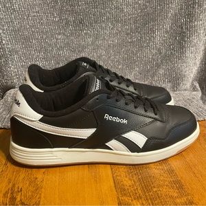 Reebok Womens  size 10